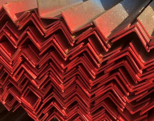 Уголок металлический 6 мм толщиной