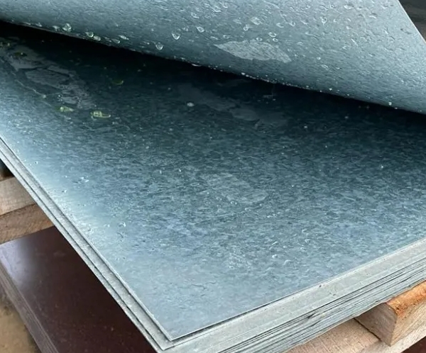 Лист металла толщиной 0.9 мм