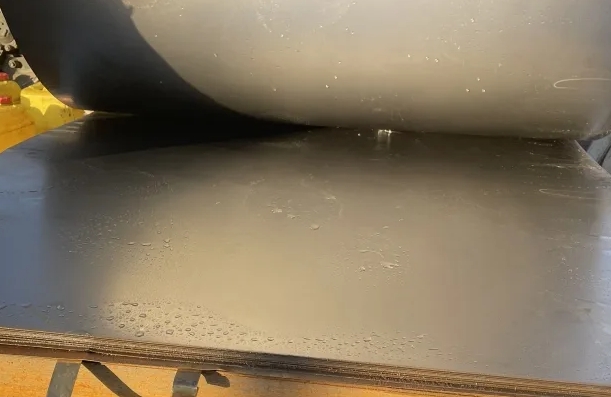 Лист металла толщиной 0.8 мм