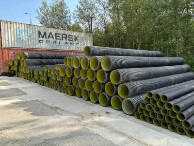 Гофрированная полиэтиленовая (с уплотнителями) SN8 Ф 575 / 500 мм (6 м) купить в Москве